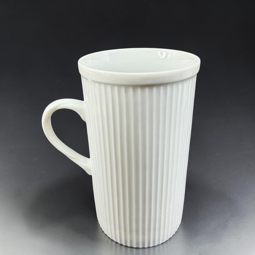 Fitz and Floyd White Ribbed Porcelain Coffee Mug Cup Fine Porcelain Japan VTG